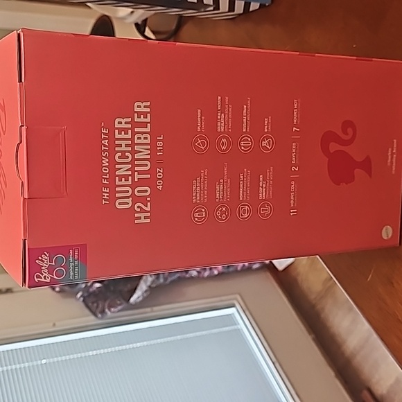 Barbie x STANLEY 40 ounce Cup - Picture 3 of 3